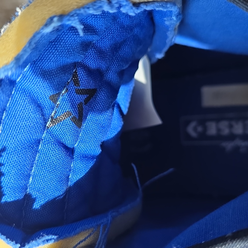Chuck 70 Varsity Converse High-Top Sneakers - Picture 3 of 11